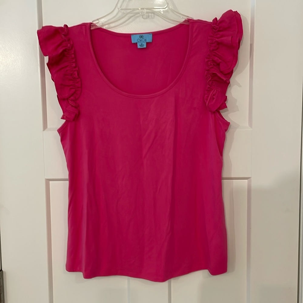 Cece ruffled sleeve top medium